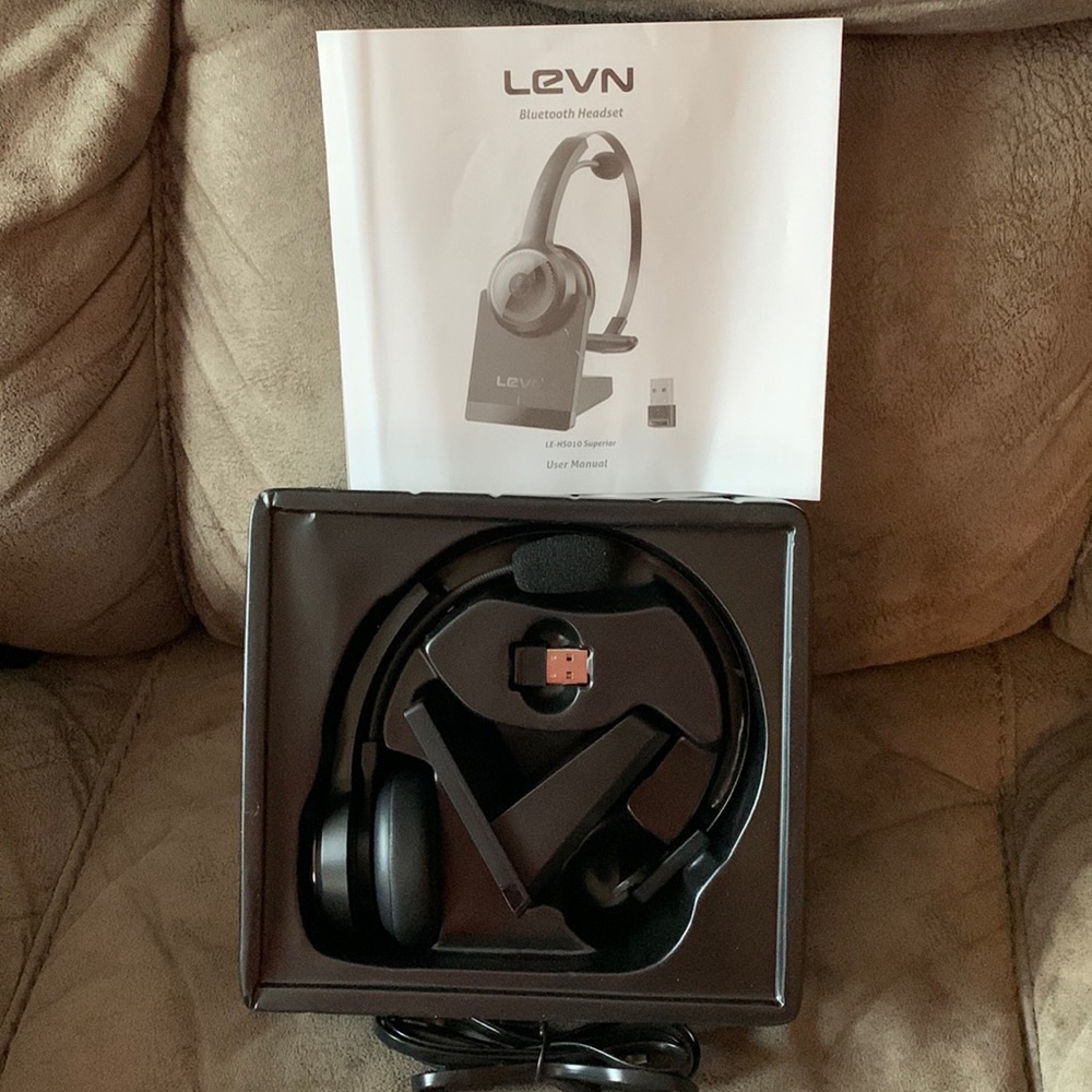 LEVN Bluetooth 5.0 Headset, Wireless Headset with Microphone AI Noise Cancelling